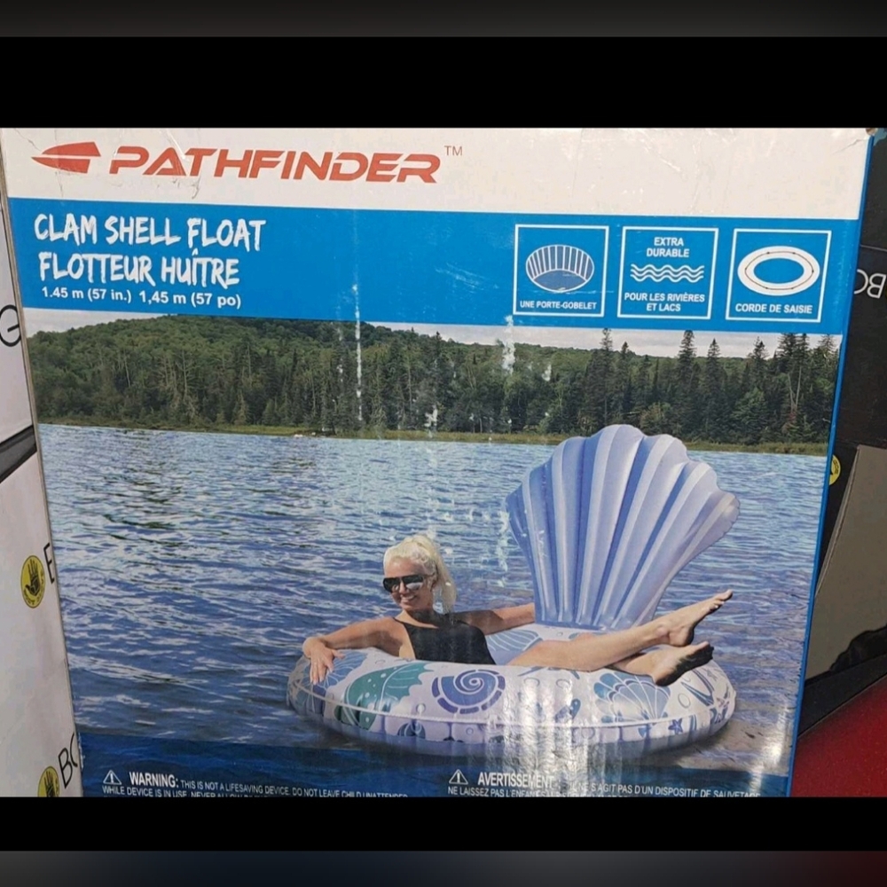 Brand New Pathfinder Clam Shell Floatie - Blue and White